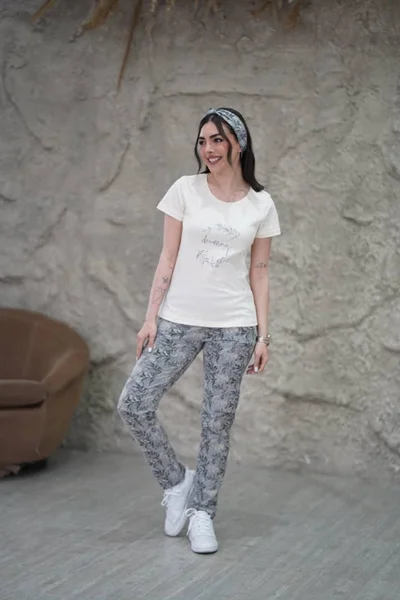 ست تیشرت و شلوار زنانه